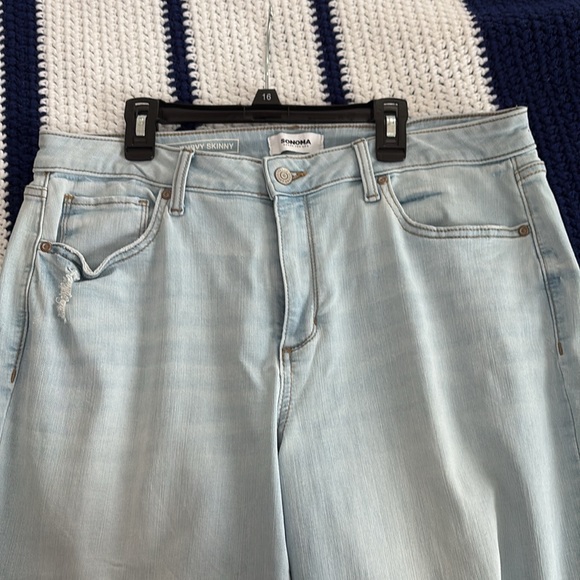Sonoma Curvy Skinny Jeans Bundle, Size 16. Light blue and very light jeans. - Picture 3 of 9